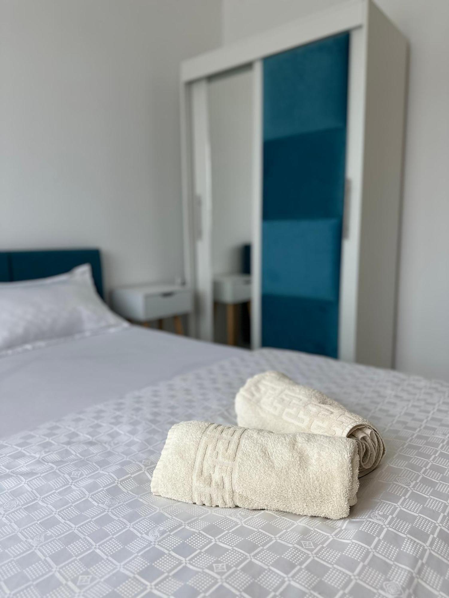 Chiajna Stylish Apartment Militari - Parking Spot מראה חיצוני תמונה